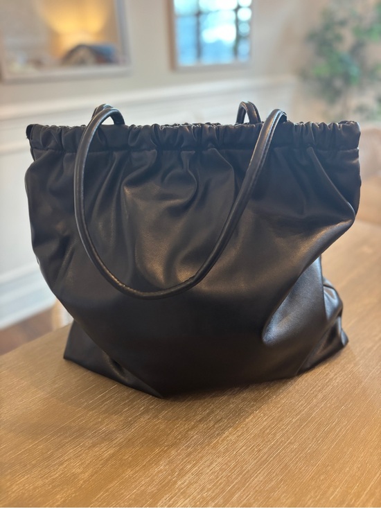 a new day Handbags - a new day Black Ruched Shoulder Tote Bag